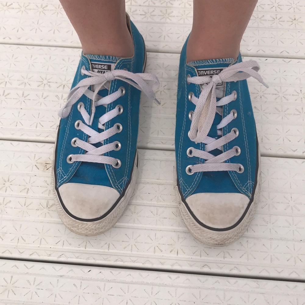 Teal converse sneakers